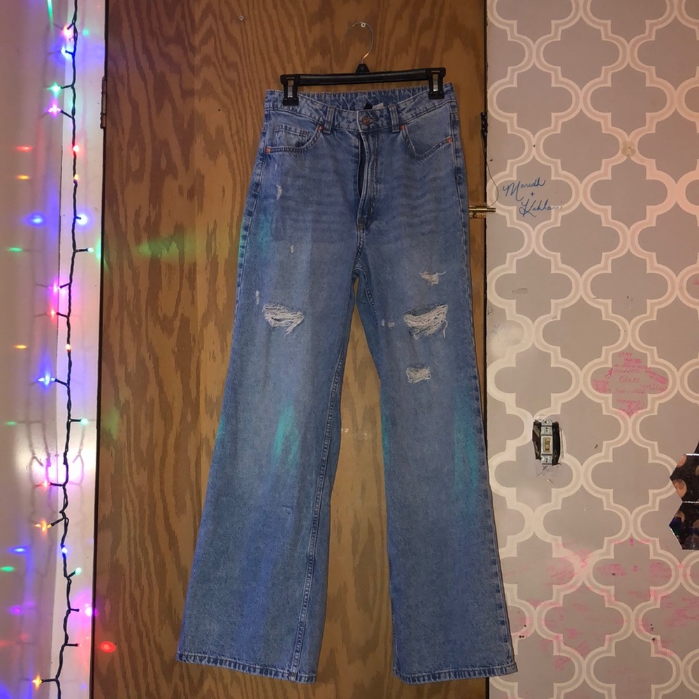 Mom jeans size 6 high rise